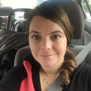 Meet your Posher, Leslie